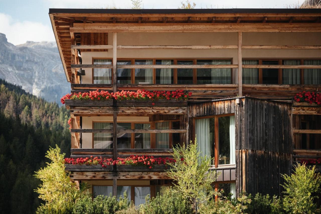 Lagació Hotel Mountain Residence San Cassiano  Exterior foto